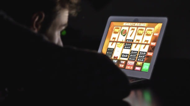 kawkawbet user Mobile user and Brand
